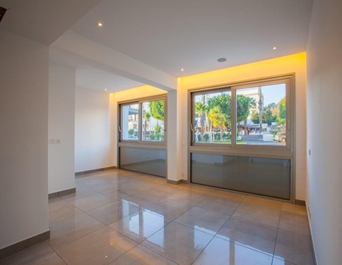 Image No.9-Propriété de 9 chambres à vendre à Paphos