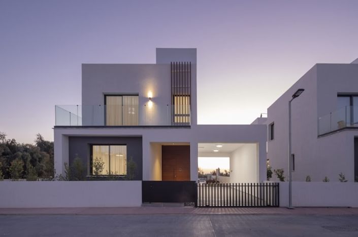 Image No.3-4 Bed Villa for sale