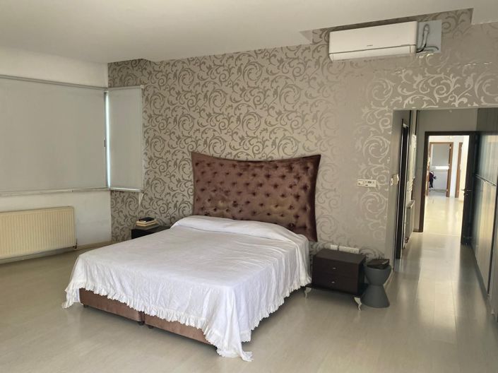 Image No.12-5 Bed Villa for sale