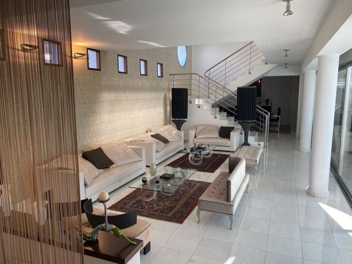 Image No.3-5 Bed Villa for sale