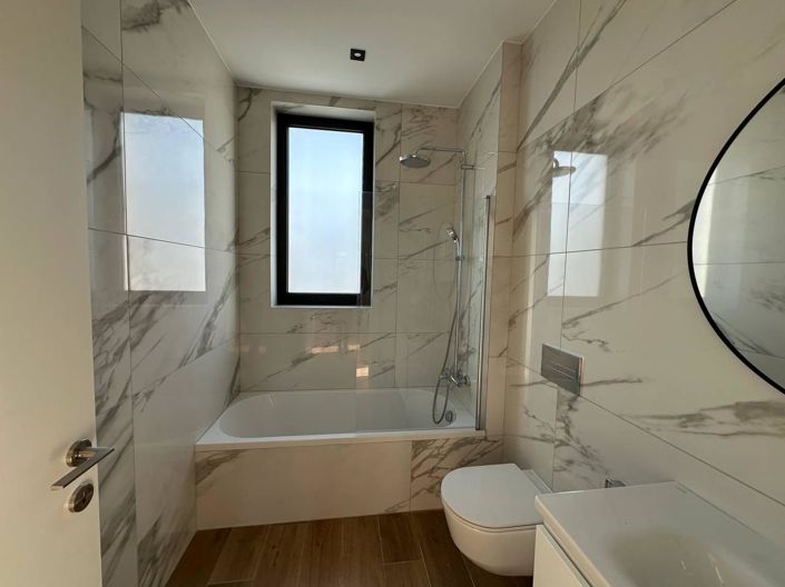 Image No.11-Propriété de 4 chambres à vendre à Limassol