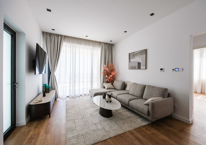 Image No.3-3 Bed Property for sale