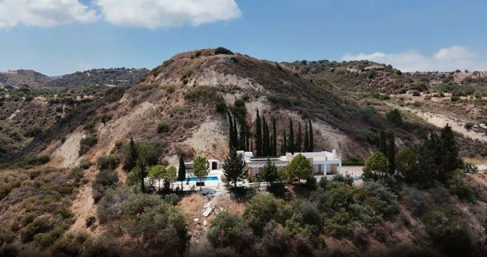 Image No.3-5 Bed Villa for sale