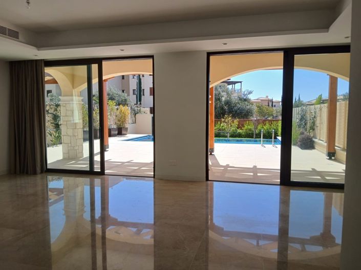 Image No.7-3 Bed Villa for sale