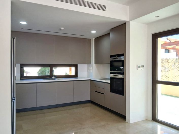 Image No.9-3 Bed Villa for sale