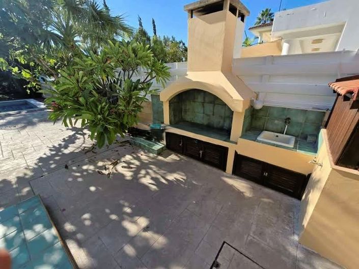 Image No.14-4 Bed Villa for sale