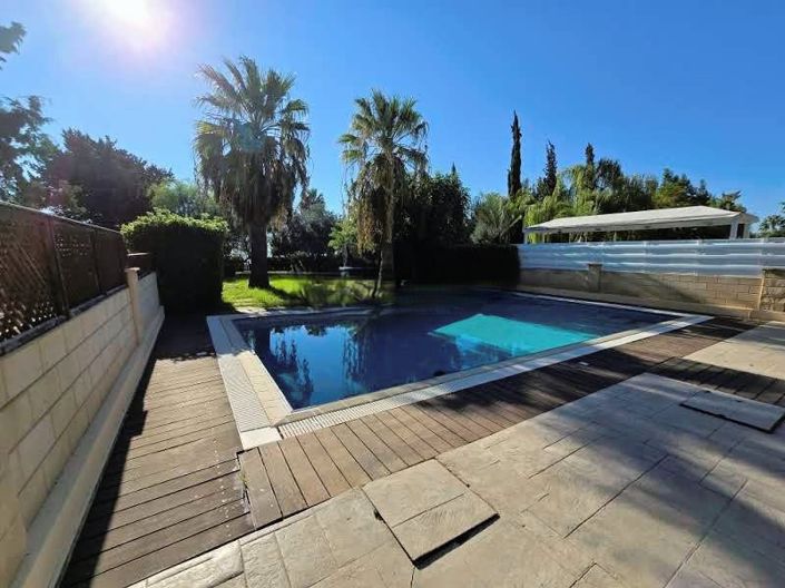 Image No.4-4 Bed Villa for sale