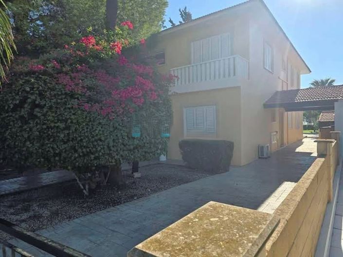 Image No.8-4 Bed Villa for sale