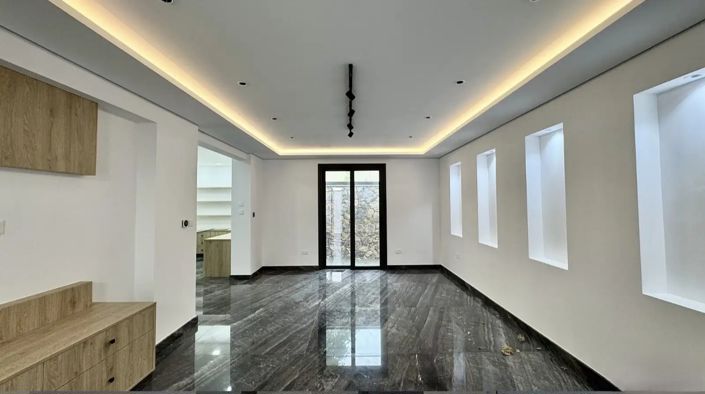 Image No.3-6 Bed Villa for sale