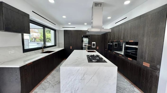 Image No.5-6 Bed Villa for sale