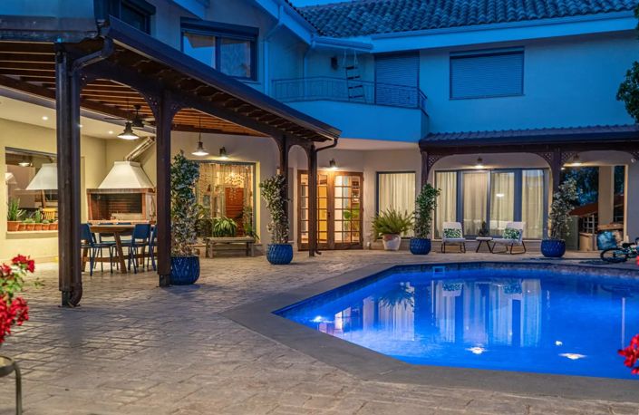 Image No.1-4 Bed Villa for sale