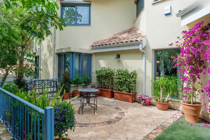 Image No.4-4 Bed Villa for sale