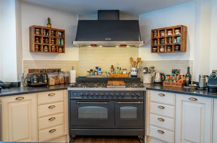 Image No.6-4 Bed Villa for sale