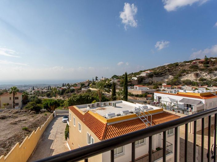 Image No.14-2 Bed Apartment for sale