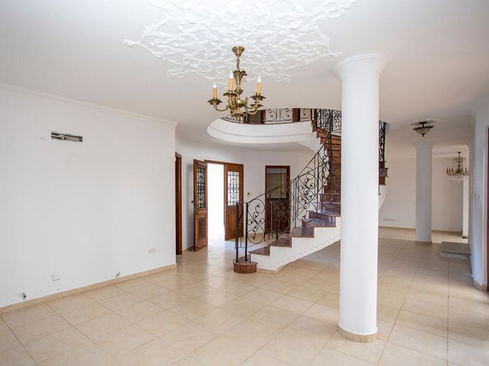 Image No.11-4 Bed Villa for sale