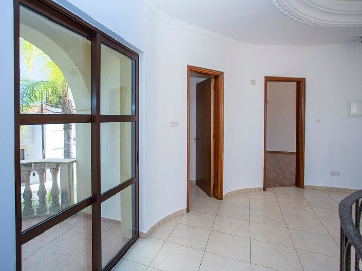 Image No.19-4 Bed Villa for sale