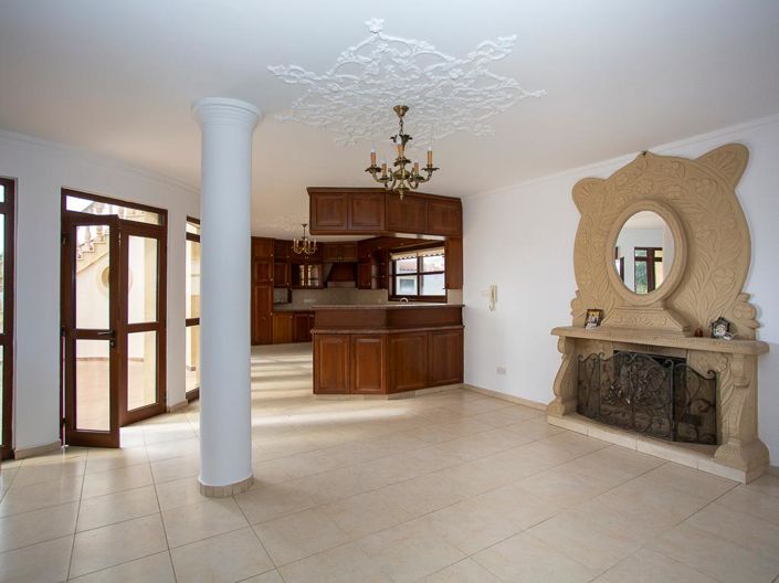 Image No.6-4 Bed Villa for sale