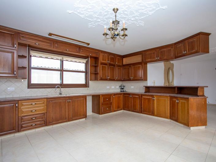 Image No.8-4 Bed Villa for sale