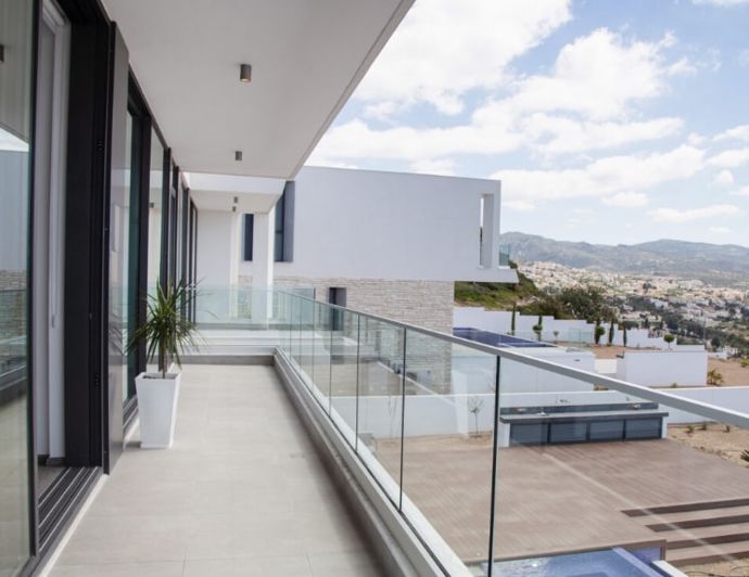 Image No.15-4 Bed Villa for sale