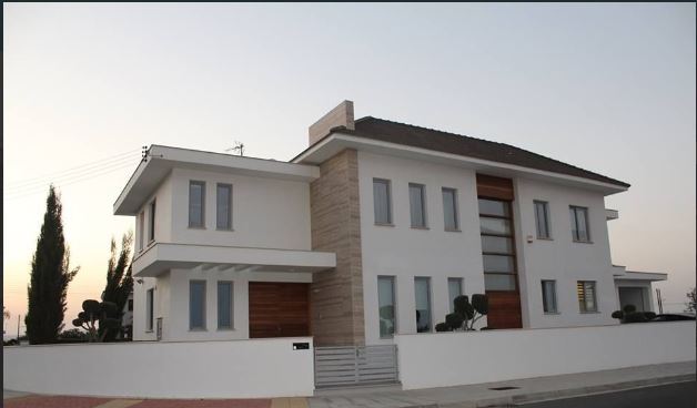 Image No.1-Villa de 5 chambres à vendre à Larnaca