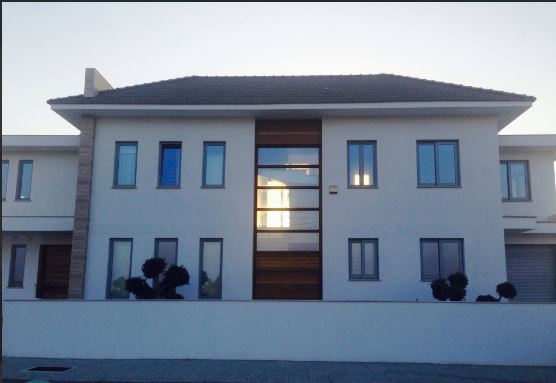 Image No.2-Villa de 5 chambres à vendre à Larnaca