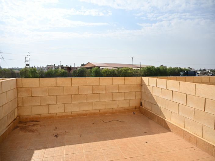 Image No.7-3 Bed Townhouse for sale