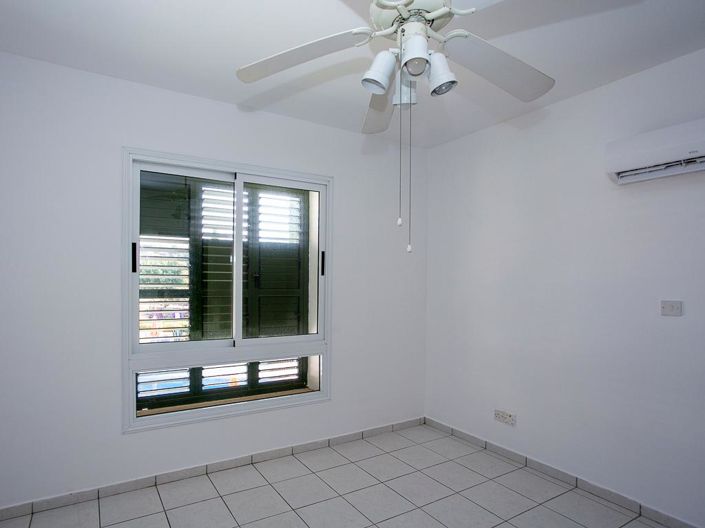 Image No.11-2 Bed Townhouse for sale