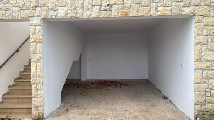 Image No.3-3 Bed Villa for sale