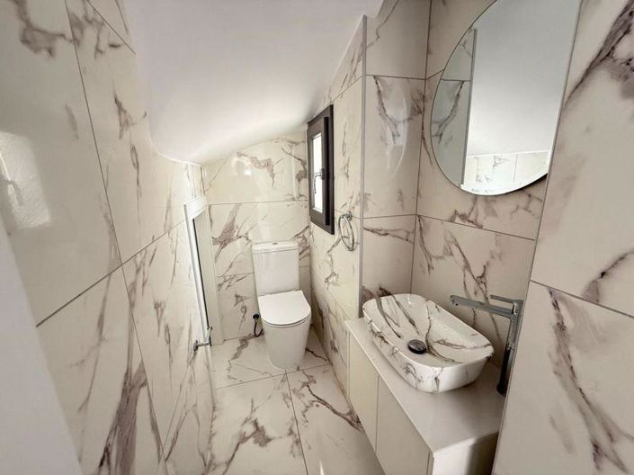 Image No.16-4 Bed Villa for sale