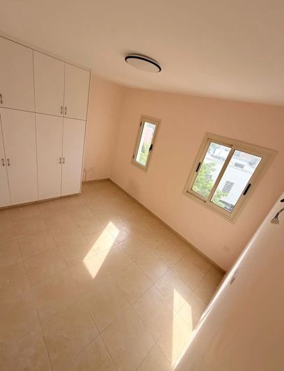 Image No.7-2 Bed Townhouse for sale