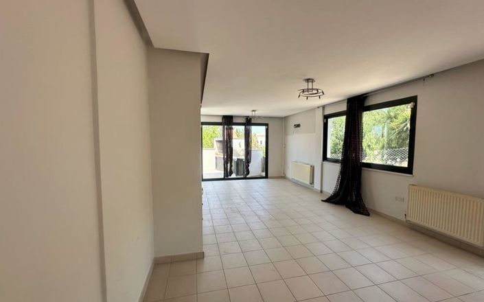 Image No.6-5 Bed Villa for sale