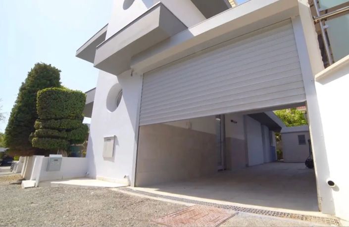 Image No.17-4 Bed Villa for sale