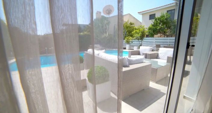 Image No.5-4 Bed Villa for sale