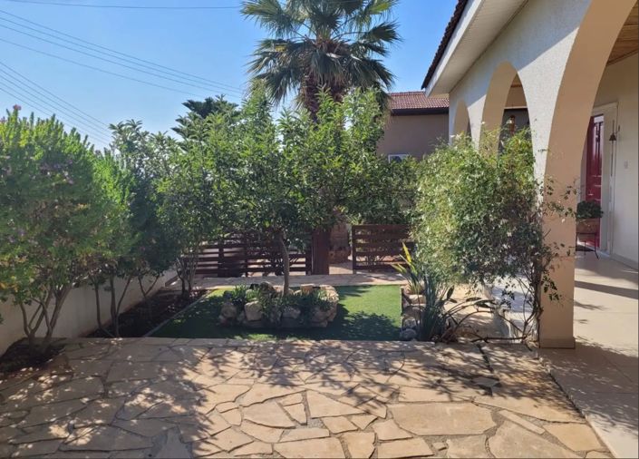 Image No.3-Bungalow de 4 chambres à vendre à Limassol