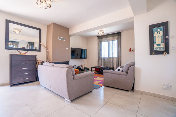 Image No.3-4 Bed Villa for sale