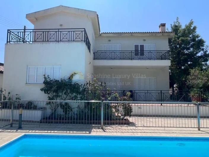 Image No.2-4 Bed Villa for sale