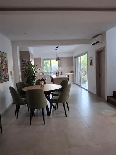 Image No.3-Villa de 4 chambres à vendre à Agios Athanasios