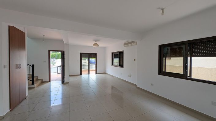 Image No.2-Villa de 4 chambres à vendre à Limassol