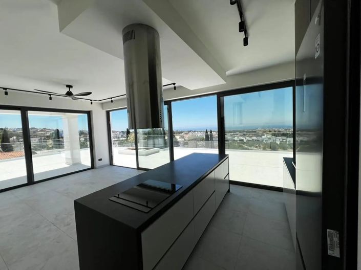 Image No.4-2 Bed Property for sale