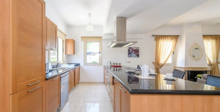 Image No.10-3 Bed Villa for sale