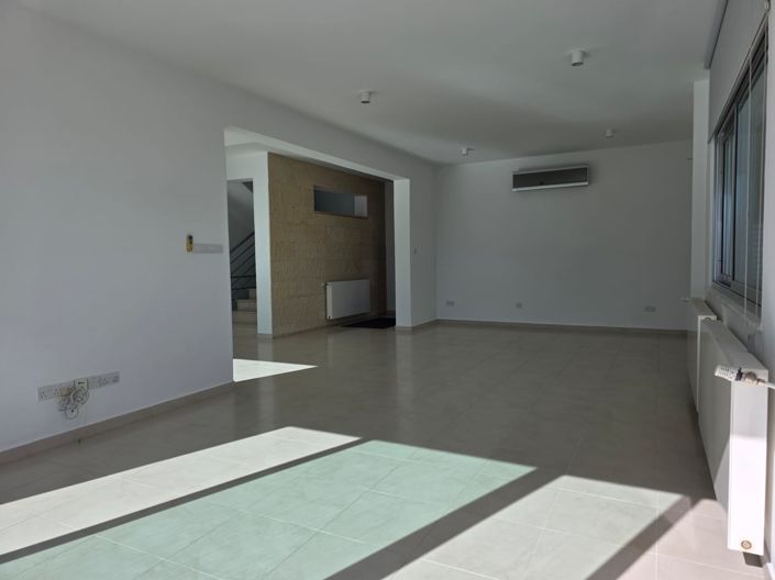 Image No.12-Villa de 4 chambres à vendre à Limassol