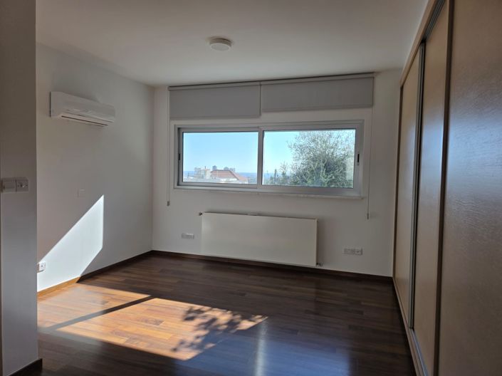 Image No.22-Villa de 4 chambres à vendre à Limassol