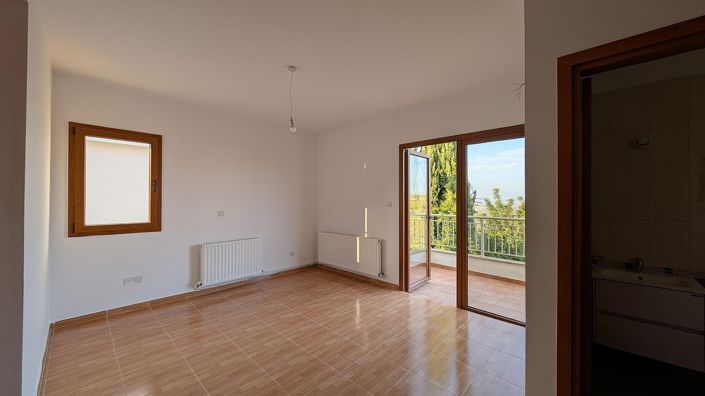 Image No.14-3 Bed Villa for sale