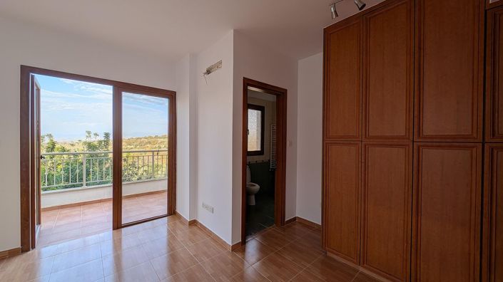 Image No.15-3 Bed Villa for sale