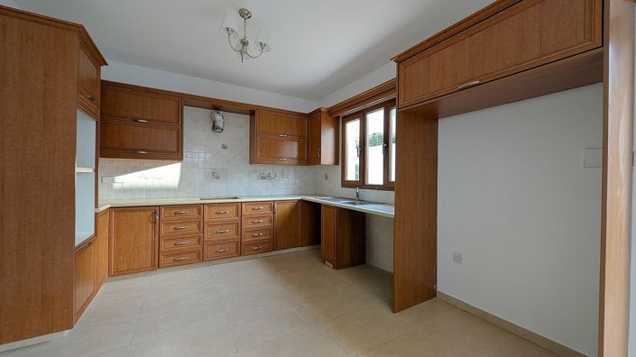 Image No.8-3 Bed Villa for sale