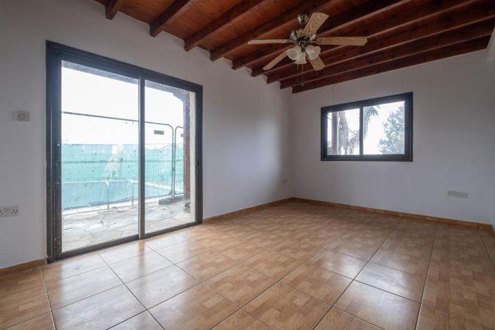 Image No.17-3 Bed Villa for sale