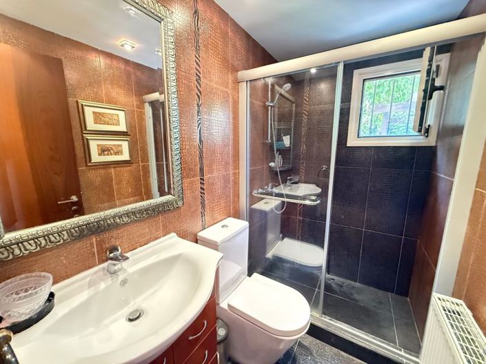 Image No.15-3 Bed Bungalow for sale