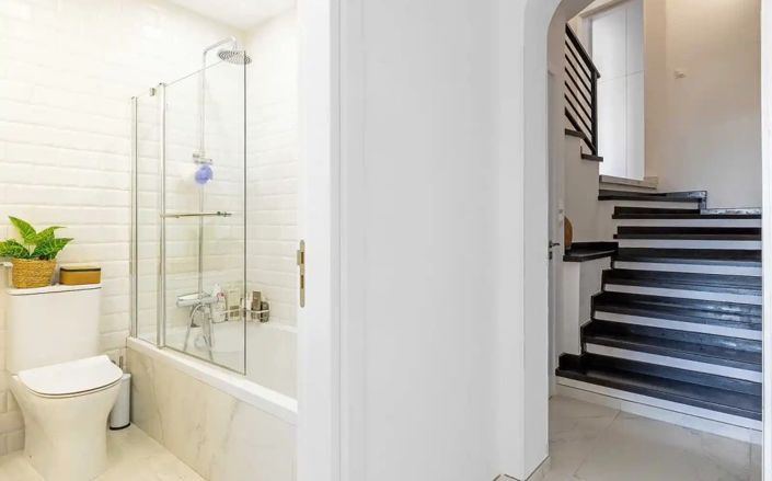 Image No.18-3 Bed Villa for sale