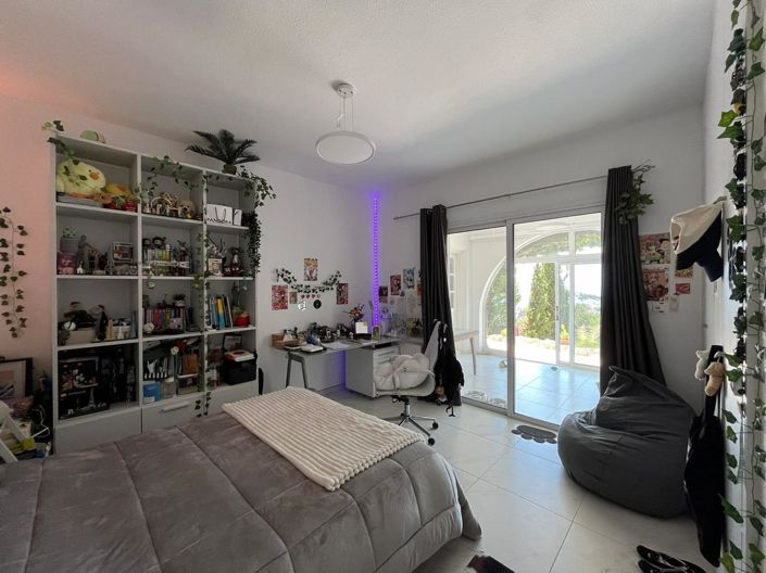 Image No.27-3 Bed Villa for sale