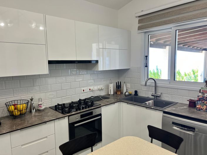 Image No.9-3 Bed Villa for sale